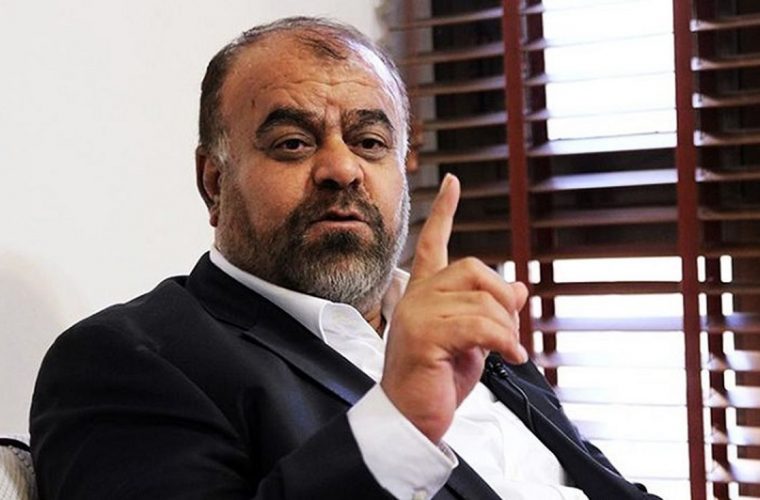 صف احمدی نژادی ها طولانی تر شد