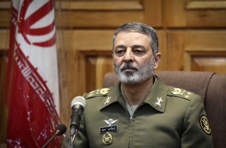 سرلشکر موسوی: نیروی دریایی ارتش، استکبار جهانی را دچار ابهام راهبردی کرد