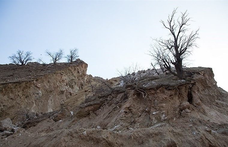 بحران بیابان‌زایی بیخ‌ گوش پایتخت/‌ فرونشست ۳۷ سانتی در تهران