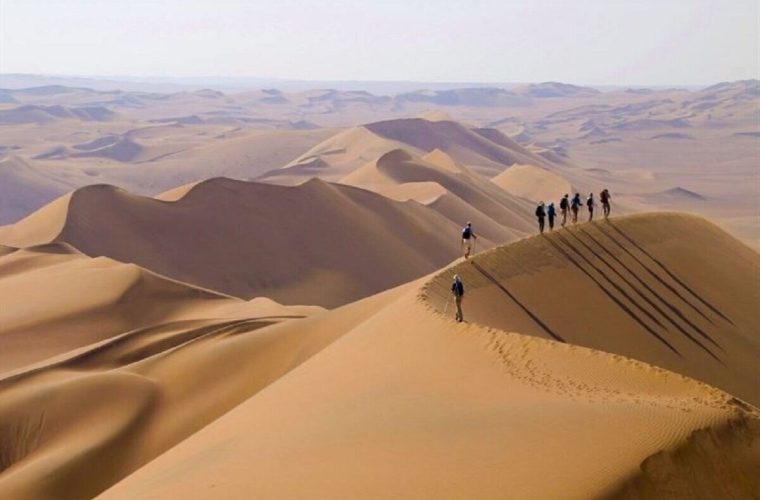 ۱۵ گردشگر مفقودی در کویر طبس پیدا شدند